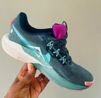 All-Terrain Cushion Trail Running Sneakers – Teal / Navy / Pink